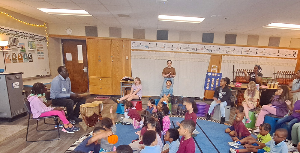 Citizenship & Science Academy of Syracuse Elementary Participate with Hands-on Guest Speaker